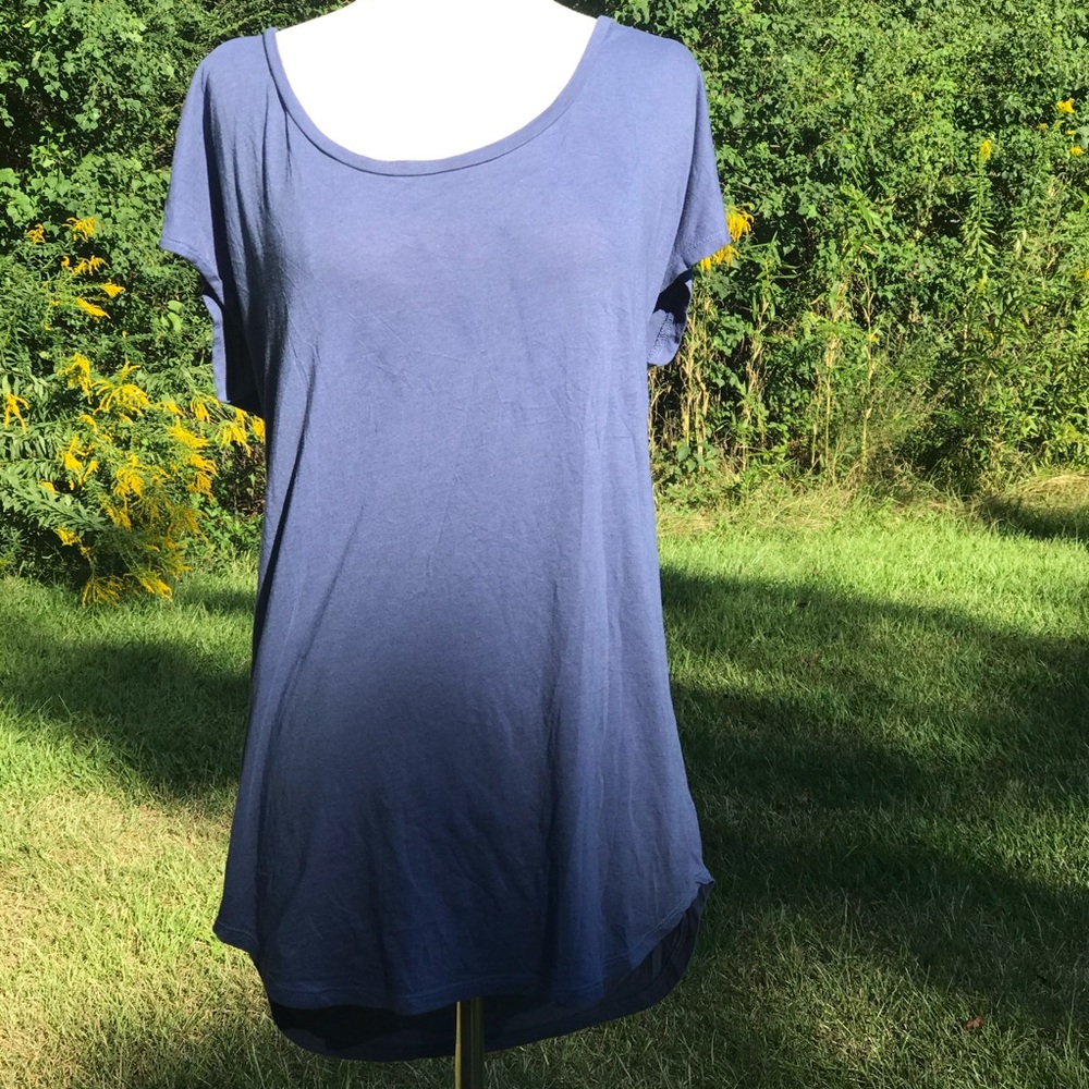 American Eagle Outfitters T Shirt Size Large